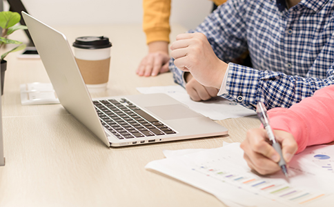 盤點倉庫存貨、固定資產(chǎn)