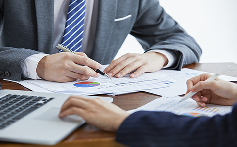 代理記賬服務(wù)怎么收費(fèi)？